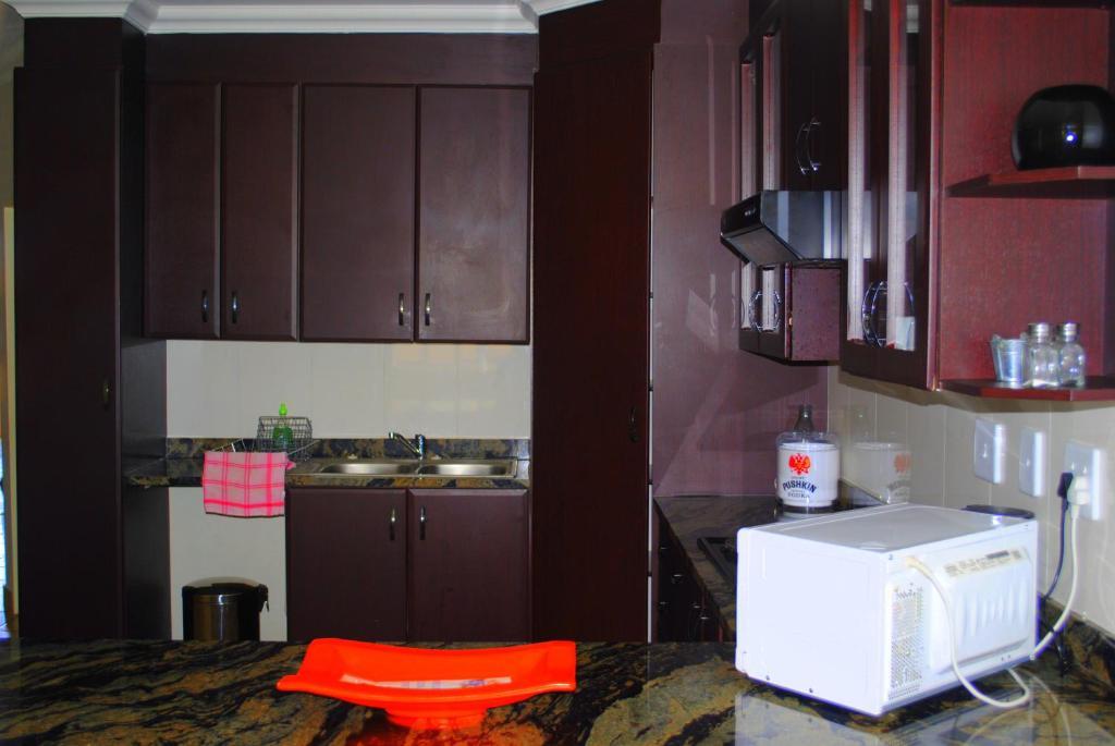 Palm Valley Inn And Day Spa Hartbeespoort Εξωτερικό φωτογραφία