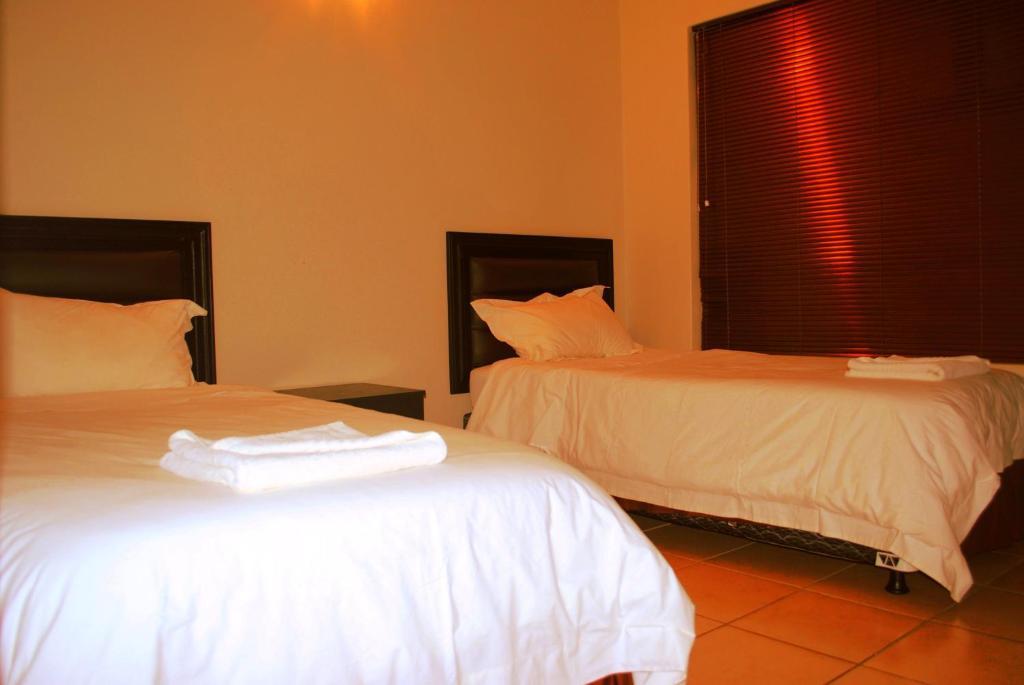 Palm Valley Inn And Day Spa Hartbeespoort Εξωτερικό φωτογραφία