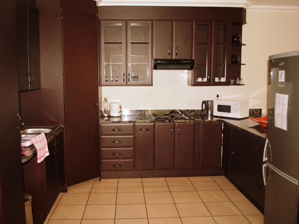 Palm Valley Inn And Day Spa Hartbeespoort Εξωτερικό φωτογραφία