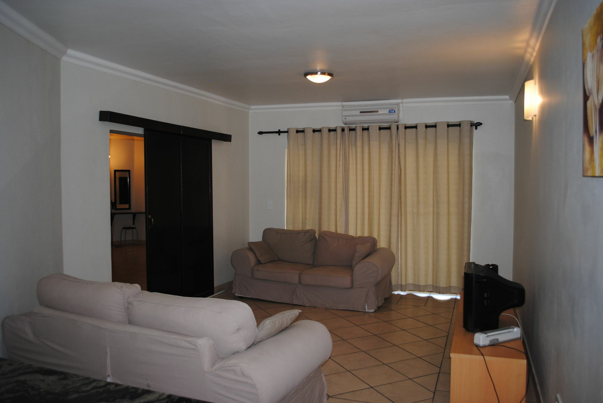 Palm Valley Inn And Day Spa Hartbeespoort Εξωτερικό φωτογραφία