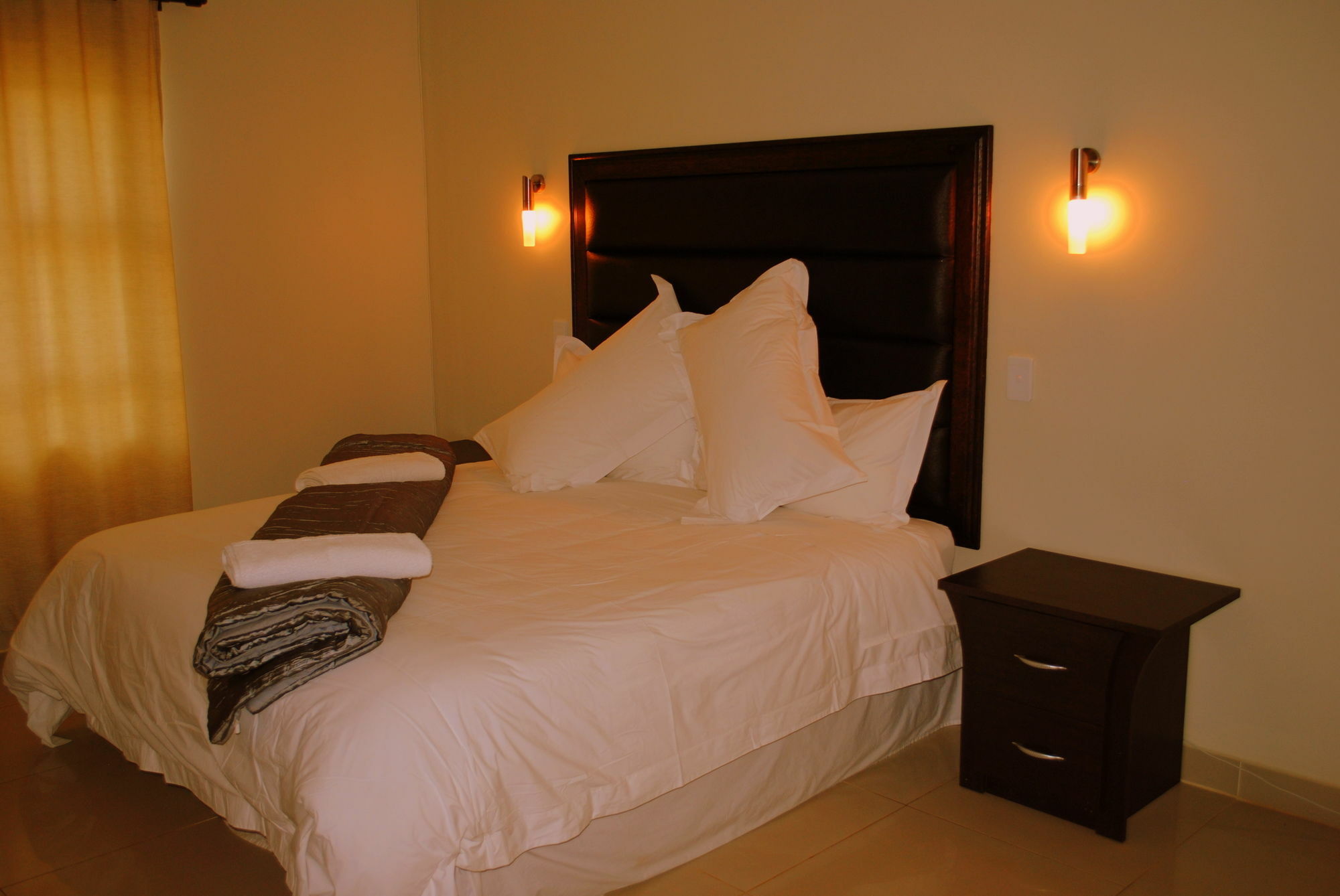 Palm Valley Inn And Day Spa Hartbeespoort Εξωτερικό φωτογραφία
